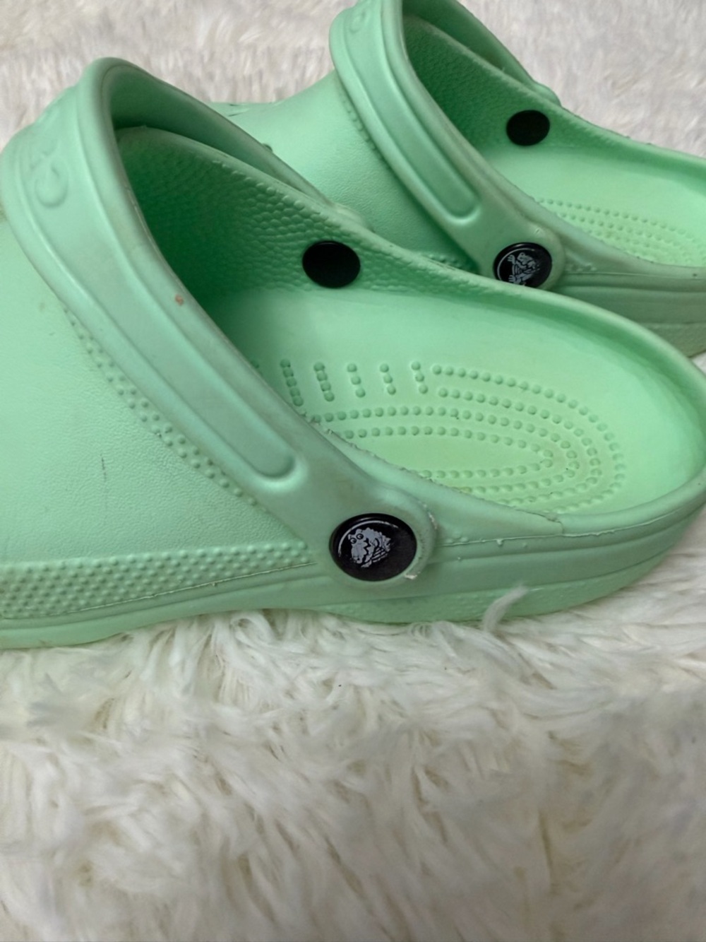 Crocs Classic Clogs Mint Green Women’s 8 Lightweight Comfort Slip On Shoes - Picture 6 of 8
